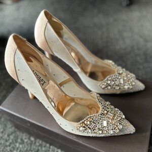 Badgley Mischka Size 8 Heels